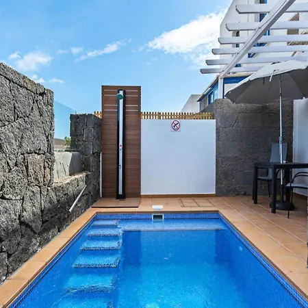 3br - Private Heated Pool - Parking Apartment *